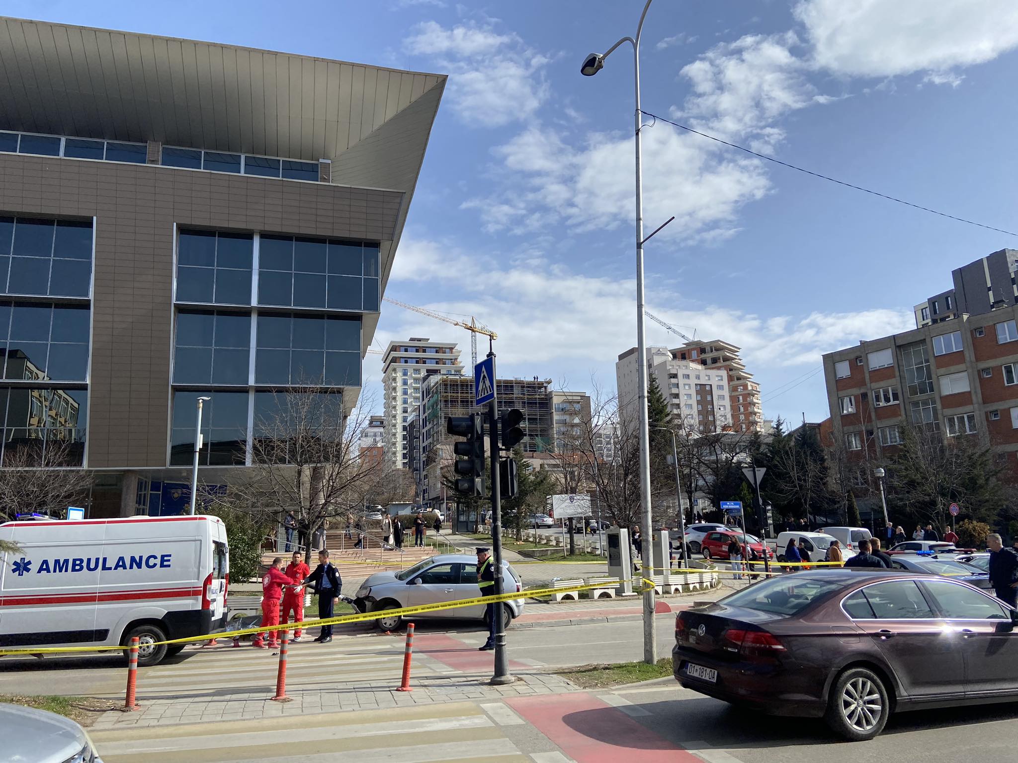 Vdes personi i aksidentuar pranë MASHTI-t në Prishtinë
