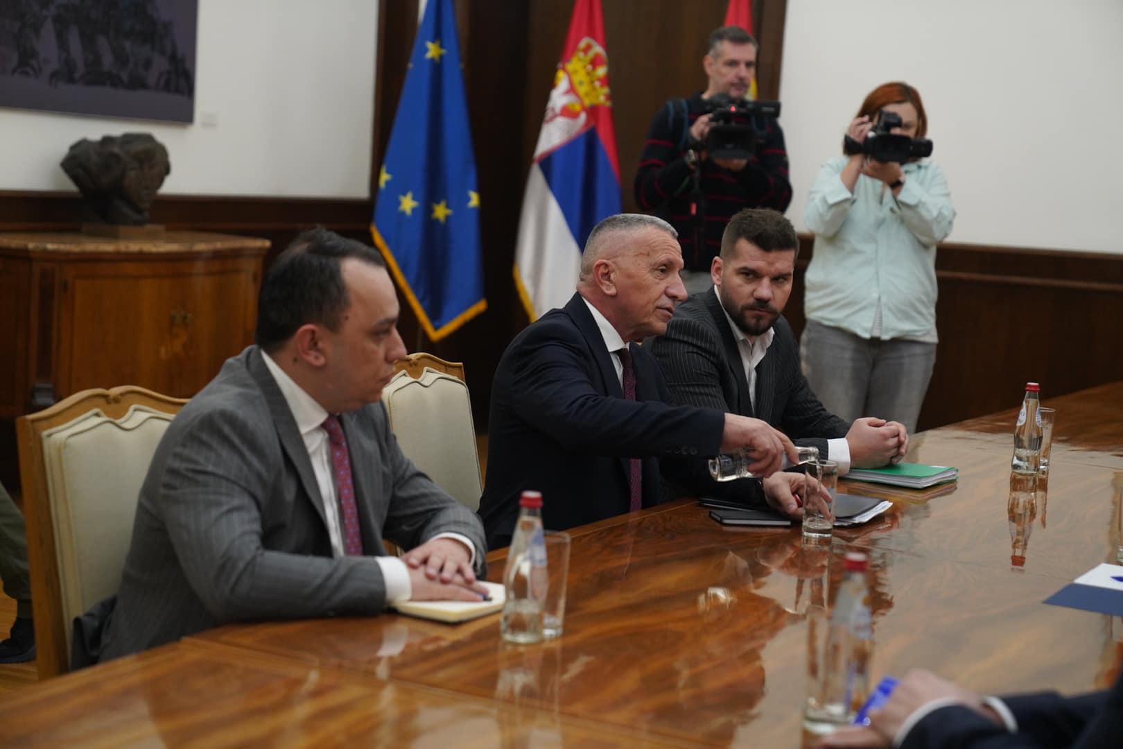 Shaip Kamberi: Nuk pranojmë të jemi pjesë e qeverisë së Vuçiqit
