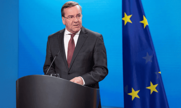 Ministri gjerman i Mbrojtjes: Erdha në Ballkan sepse jam i shqetësuar me situatën në Kosovë e Bosnjë
