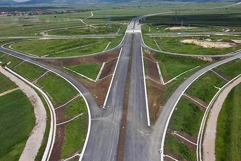 Hyesni: Autostrada e Gjilanit do të përfundojë brenda vitit 2024