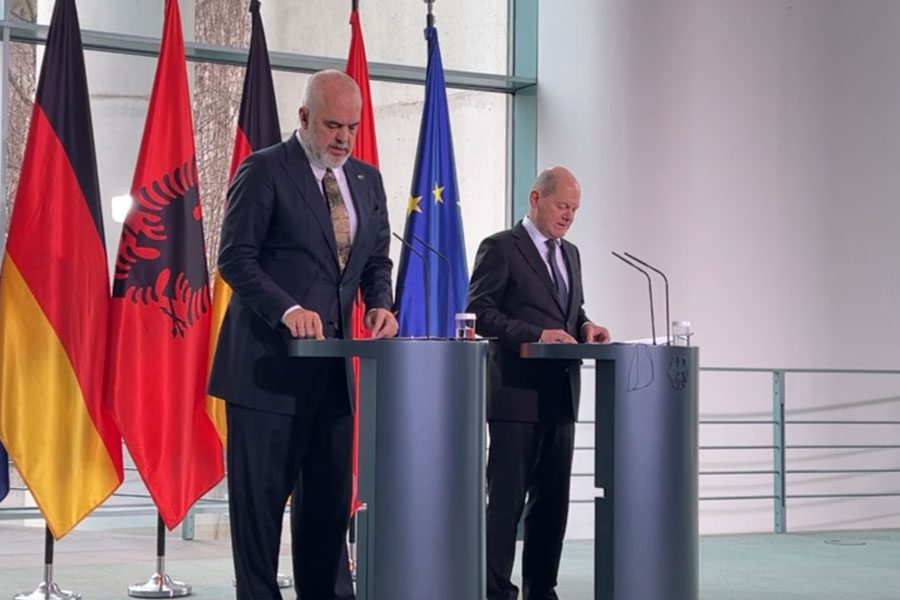 Kush do ta përfaqësojë Kosovën dhe Serbinë në Samitin e Tiranës ku do të merr pjesë edhe Zelensky
