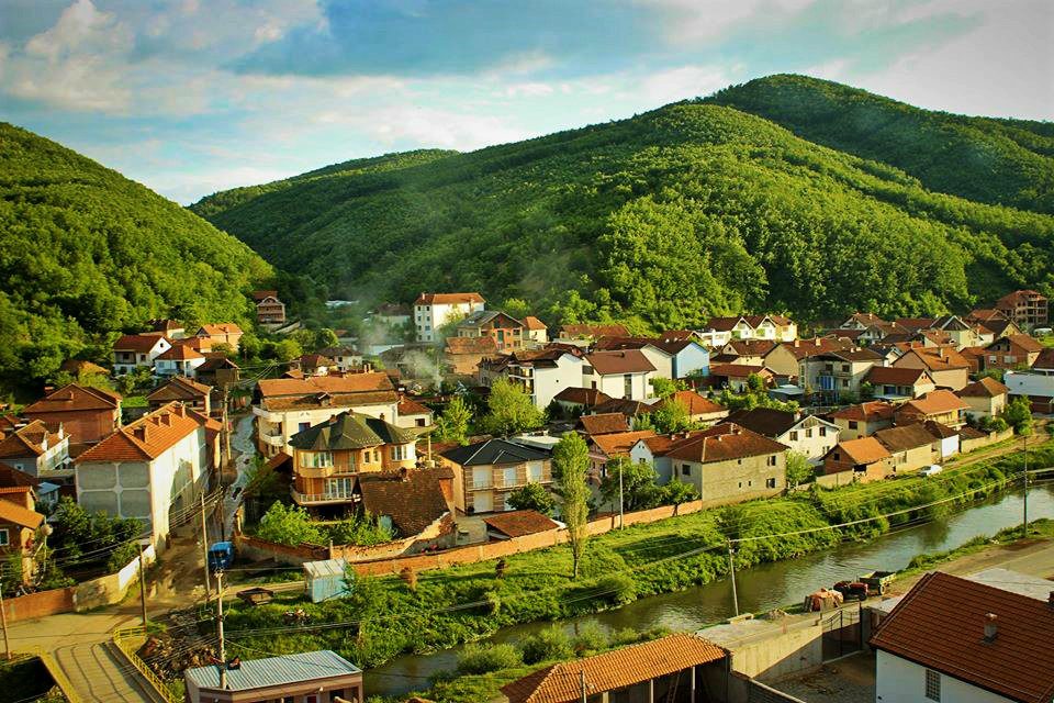 Nisin punimet në rrugët që ndërlidhin e afrojnë fshatrat e Kosovës dhe Shqipërisë