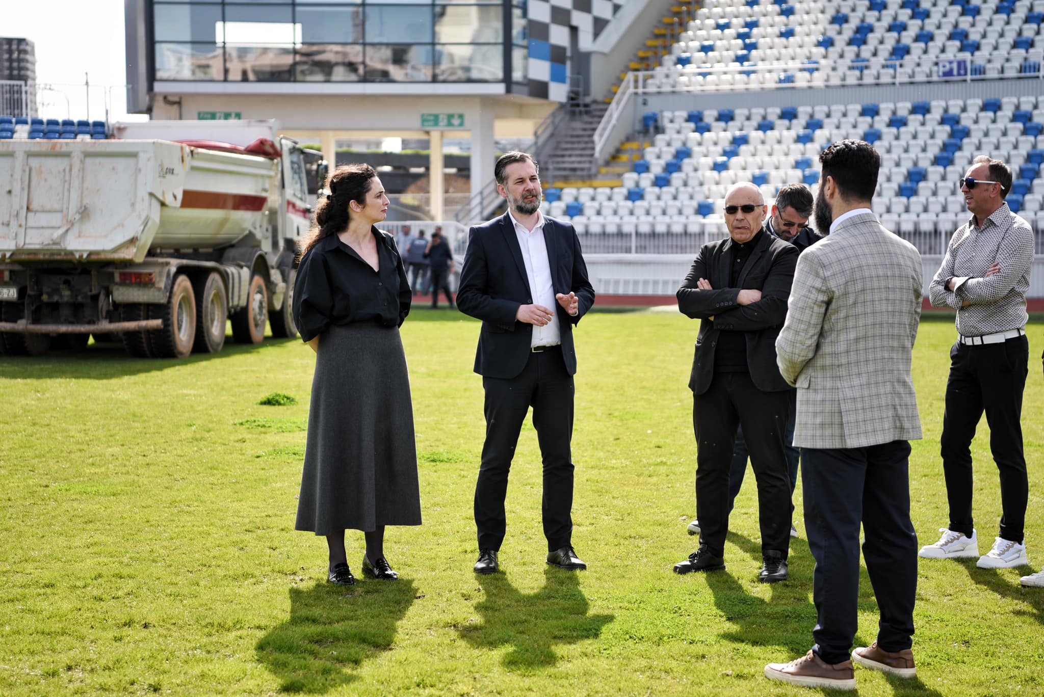 Nisin punimet për rindërtimin e fushës së stadiumit “Fadil Vokrri”