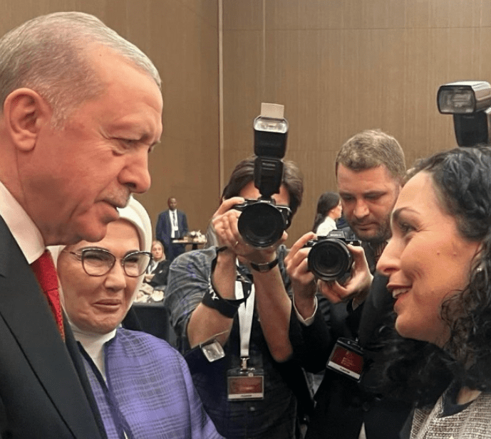 Osmani takon Erdoganin, publikon pamje nga Forumi Diplomatik në Antalia