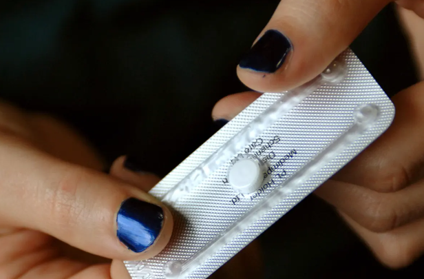 Vajzat e gratë po e përdorin pilulën anti-shtatzëni, veçohen 18-22 vjeçaret