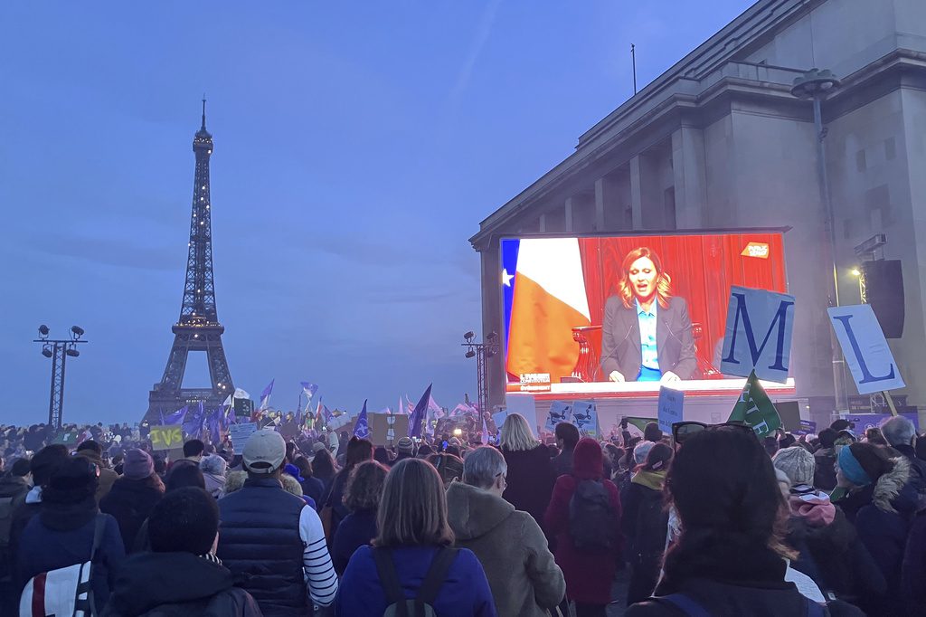 Franca është vendi i parë në botë që ka vendosur të drejtën e abortit në kushtetutën e saj