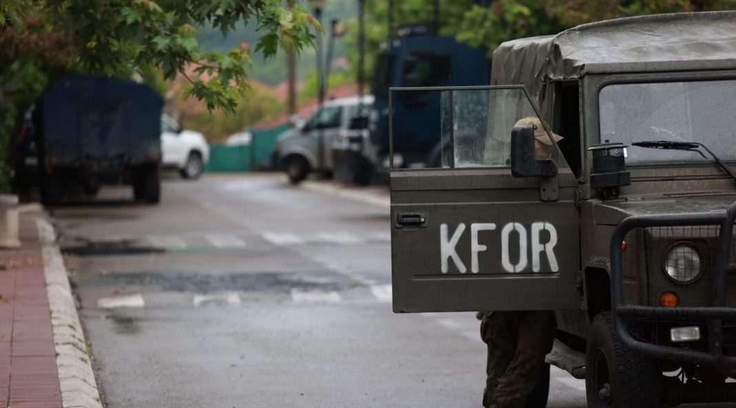 Komandanti i KFOR-it: Kemi katërfishuar praninë në veri të Kosovës, të gatshëm t’i përgjigjemi çdo sfide