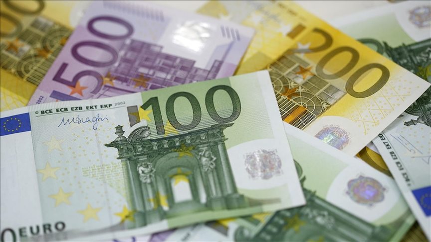 Kosovarët morën 137 milionë euro kredi vetëm gjatë muajit janar