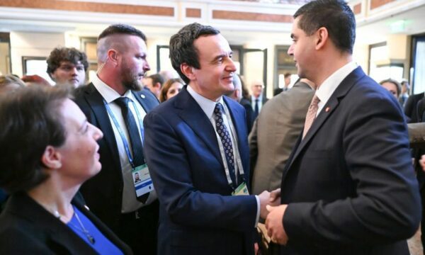 Kryeministri Kurti takon sot kryetarin e OSBE-së