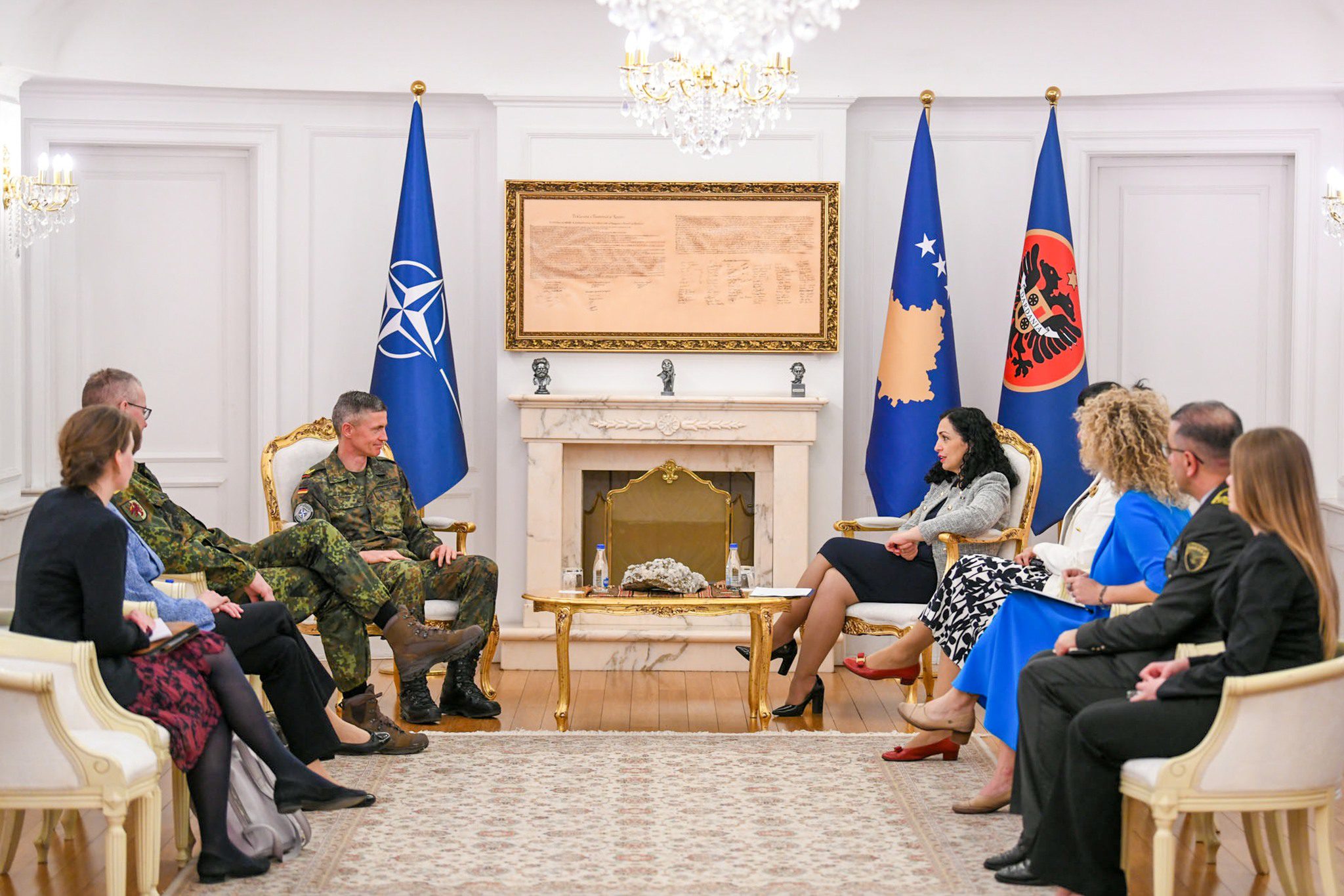 Osmani takon përfaqësuesit e NALT, diskuton maksimizimin e mundësive të bashkëpunimit me NATO-n