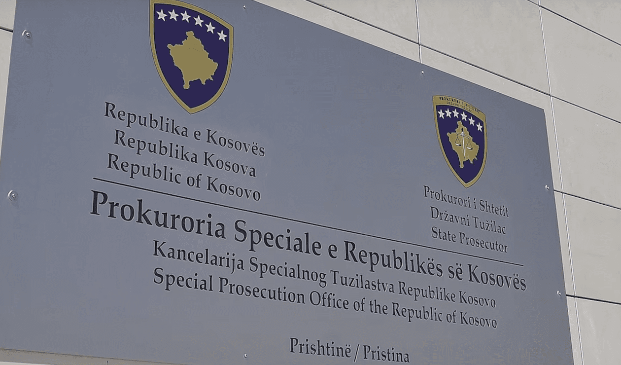 Dyshohet se vrau tre shqiptarë gjatë luftës në Kosovë, ngritet aktakuzë për një serb