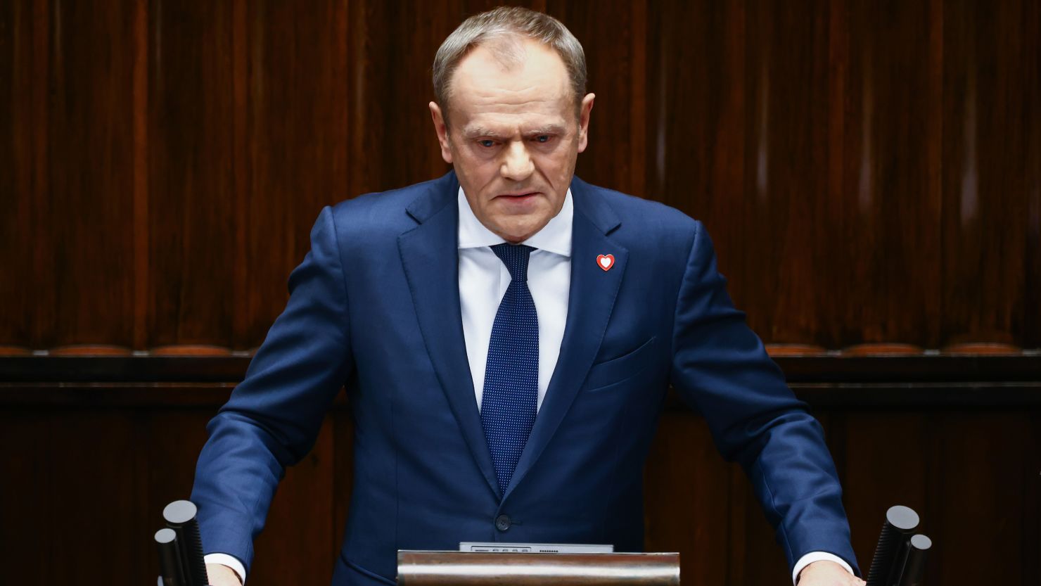 “Të shmangim konfliktet”, Tusk: Evropa duhet të investojë më shumë në mbrojtje
