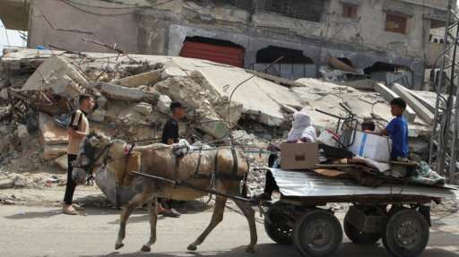 Rreth 300 mijë qytetarë kanë lëvizur në drejtim të al-Mawasi, nga thirrja për evakuuim prej Rafah