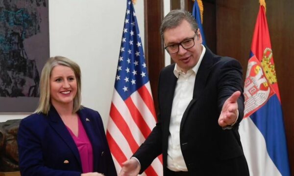 Vuçiq takon nënsekretaren amerikane, ja çfarë i kërkon asaj  