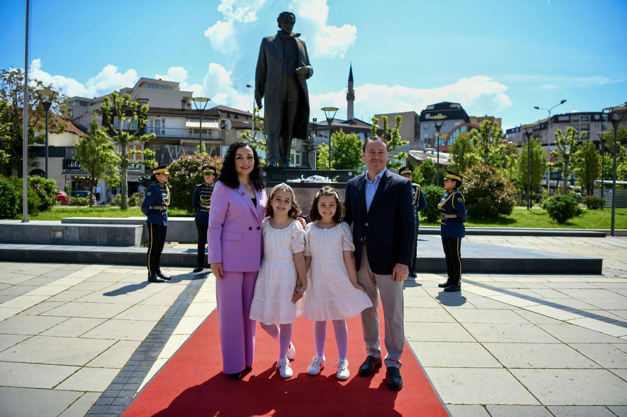 Osmani për Ditën e Presidentit: Na e kujton vizionin shtetformues të presidentit Rugova