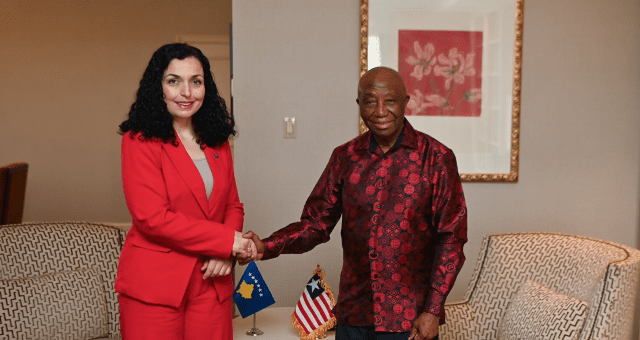 Osmani takohet me presidentin e Liberisë në Dallas, bisedojnë për zgjerim të bashkëpunimit