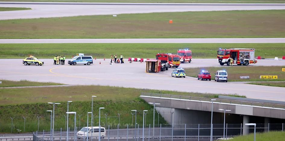 Protestues hynë në pistë, mbyllet aeroporti i Mynihut