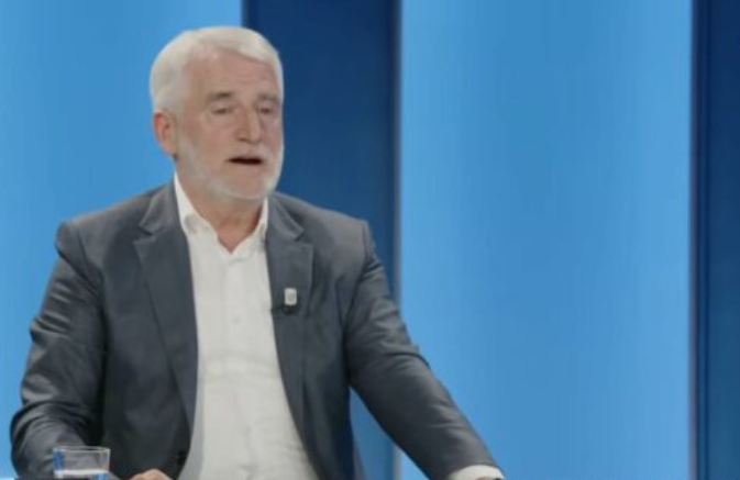 Menduh Thaçi pas ‘koalicionit’ Taravari-Mickovski: VLEN tash nuk ka asnjë dobi për shqiptarët