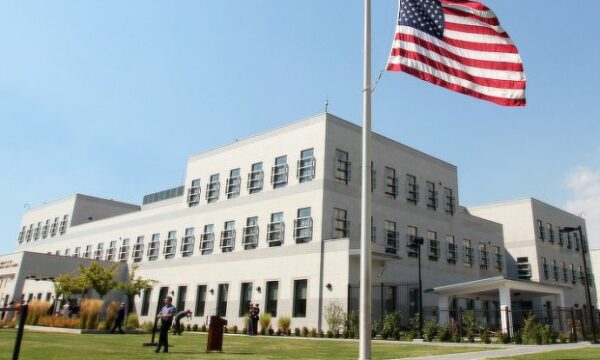 Ambasada amerikane në Sarajevë pas miratimit të Rezolutës për Srebrenicën: E mbështetëm me krenari