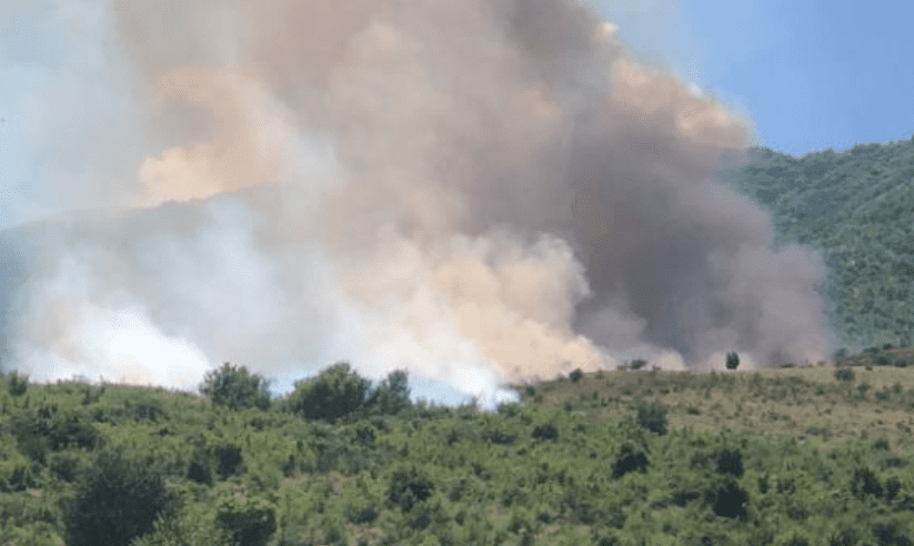 Zjarr i madh në malet e Gjirokastrës