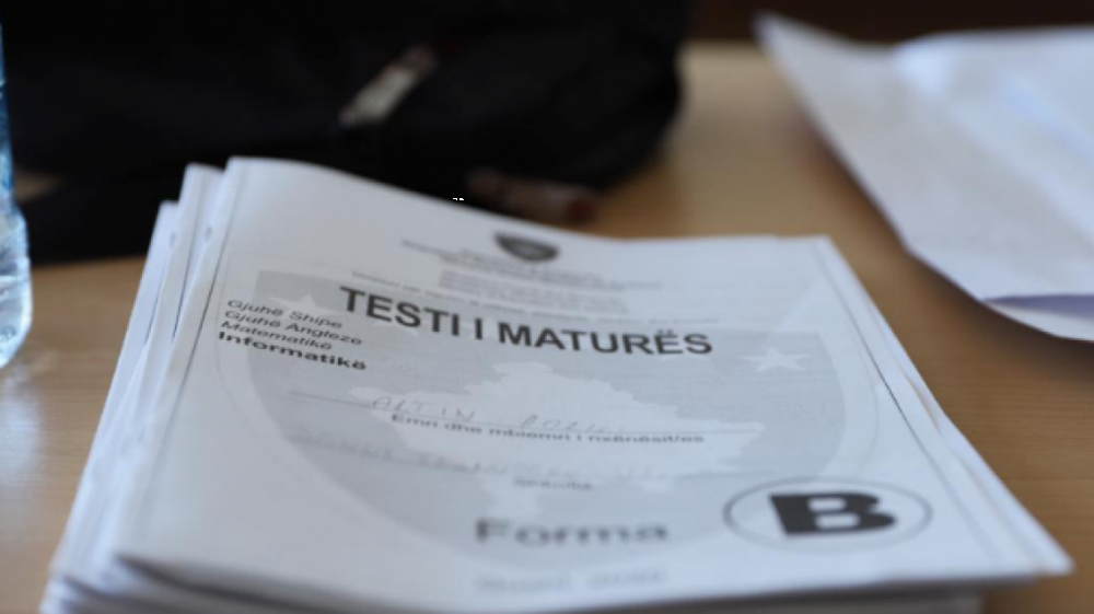 Sot mbi 19 mijë nxënës i nënshtrohen testit të maturës