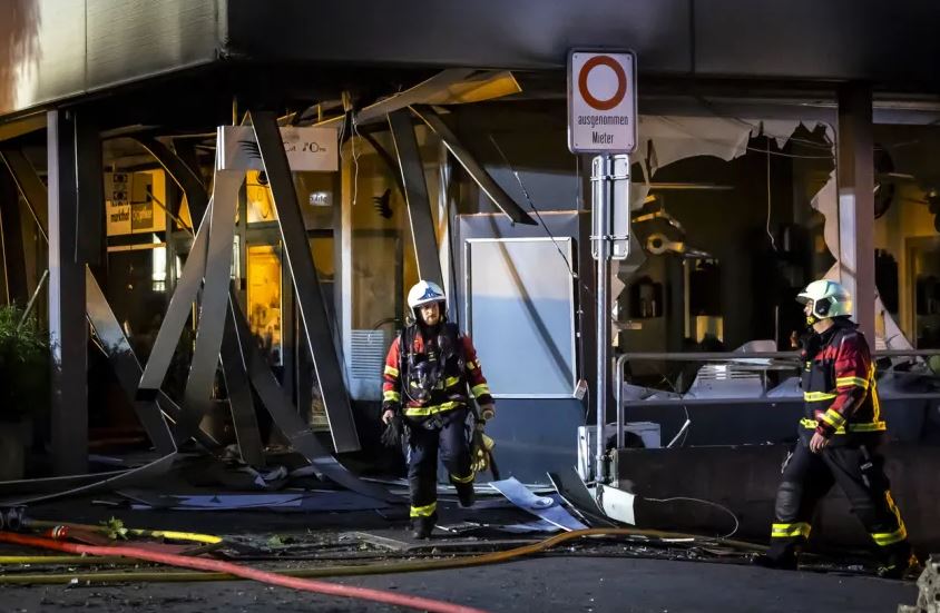 Zvicër: 2 të vdekur dhe 11 të lënduar nga shpërthimi i zjarrit në një banesë