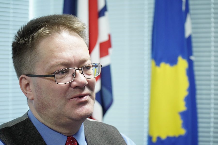Ish ambasadori britanik në Kosovë emërohet ambasador në Shqipëri