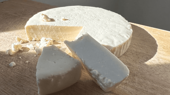 Zvicër: Dy vite burgim për prodhuesin e djathit, produket e së cilit lanë të vdekur 7 persona
