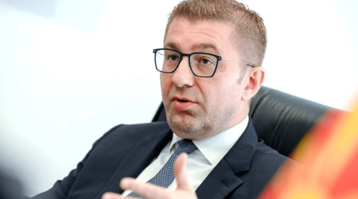 Mickoski, kryeministri i 13-të i Maqedonisë së Veriut, kabineti i ri me 4 ministri më shumë