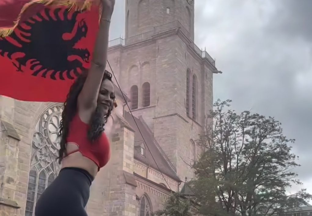 Xhuli merr vëmendjen nga Dortmundi, ngrit lart flamurin shqiptar