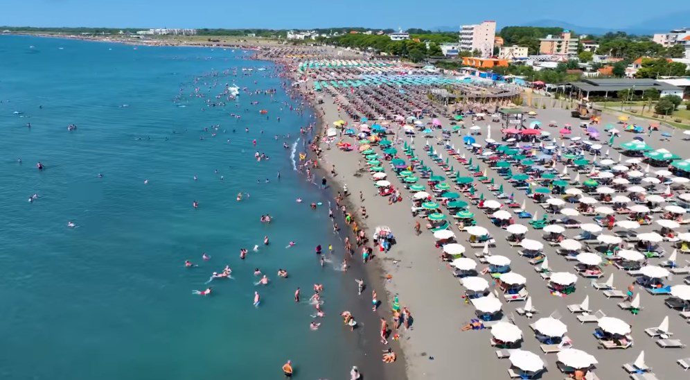 Vdes një pushues 60-vjeçar në Velipojë, pësoi atak kardiak derisa po lahej