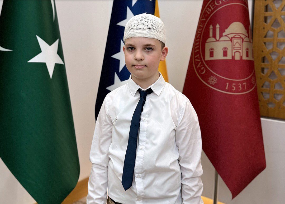 Hafizi më i ri në Evropë, 8 vjeçari nga Kroacia mëson Kuranin përmendësh
