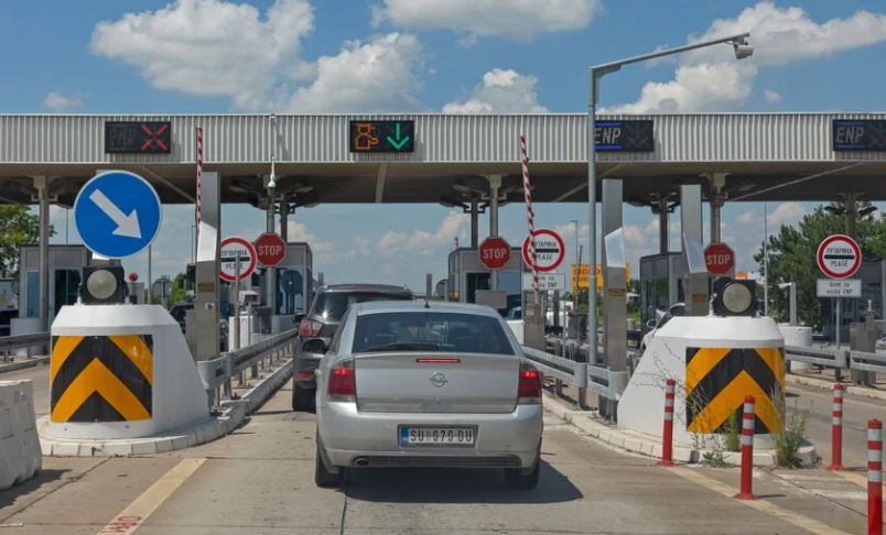 Serbia shtrenjton pagesat e autostradave, preket edhe mërgata kosovare
