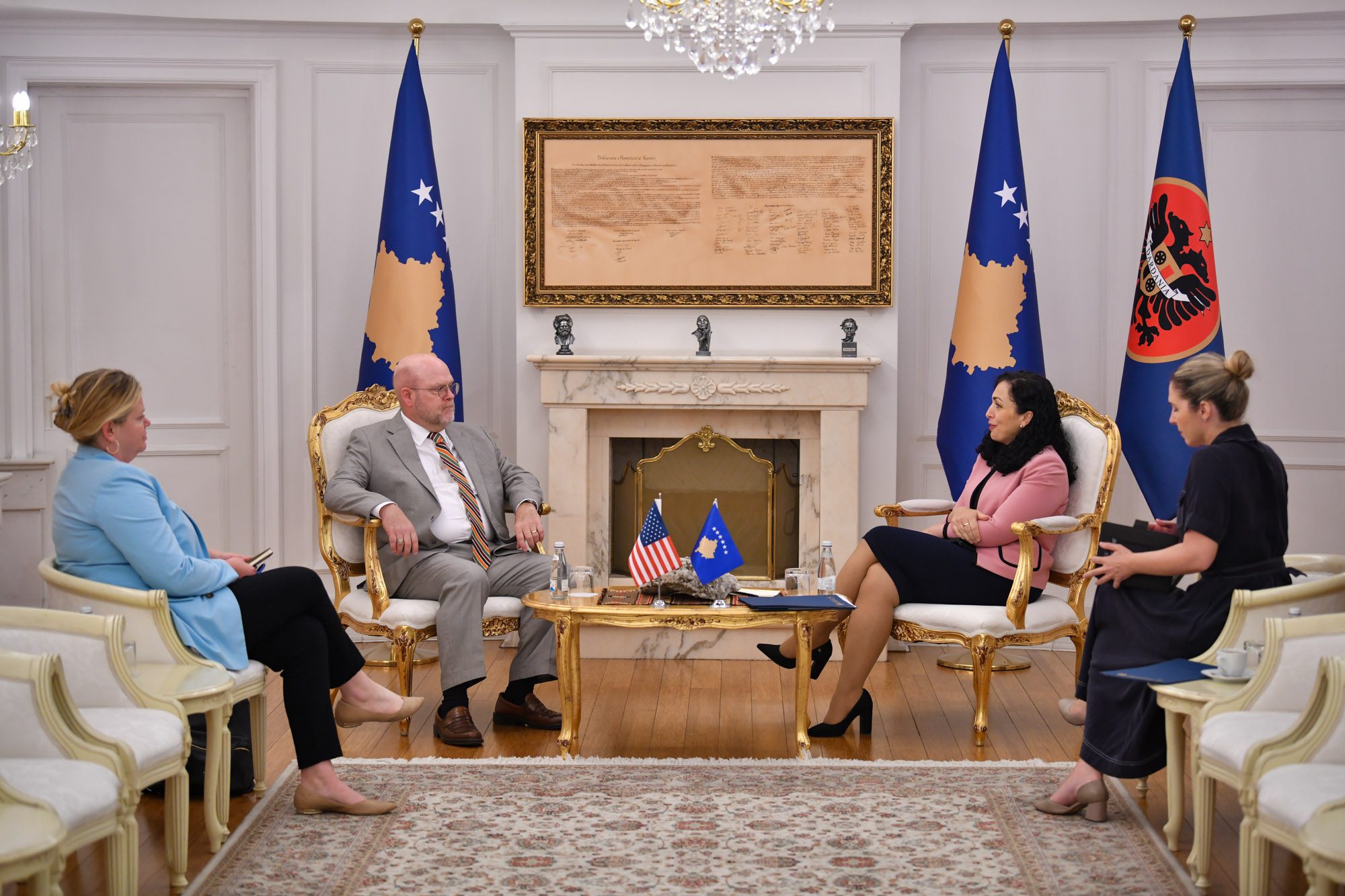 Osmani takohet me Hovenierin, diskutojnë për dialogun Kosovë-Serbi
