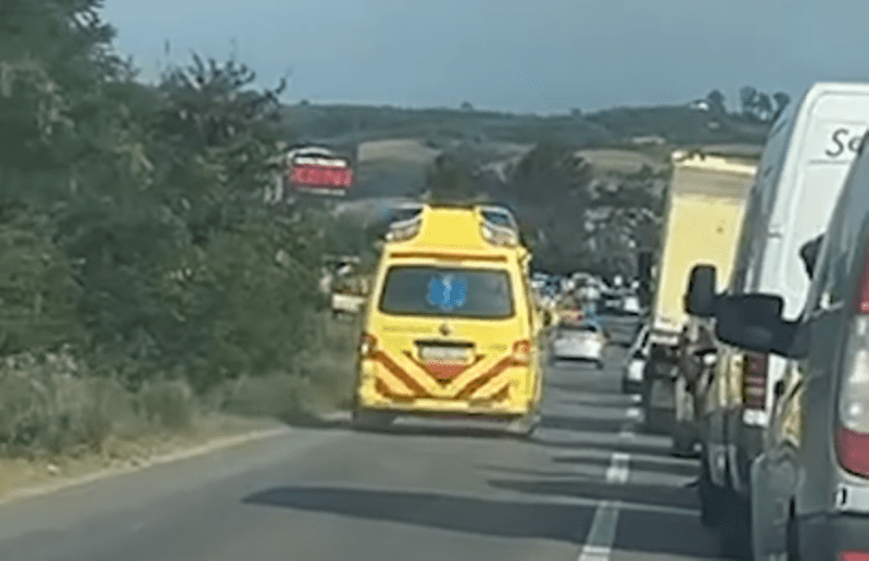 Gjakovë: Tre të lënduar në aksidentin ku u përfshi edhe vetura e policisë