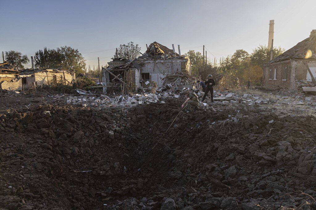Pesë të vrarë dhe tre të plagosur pas sulmeve ruse në Donetsk të Ukrainës