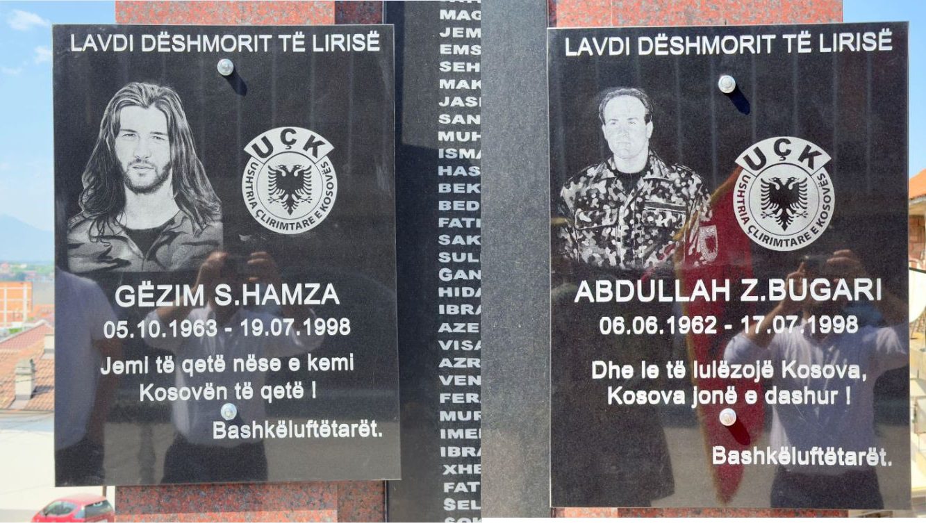 Rahoveci kujton Avdullah Bugarin e Gëzim Hamzën në 26 vjetorin e rënies së tyre