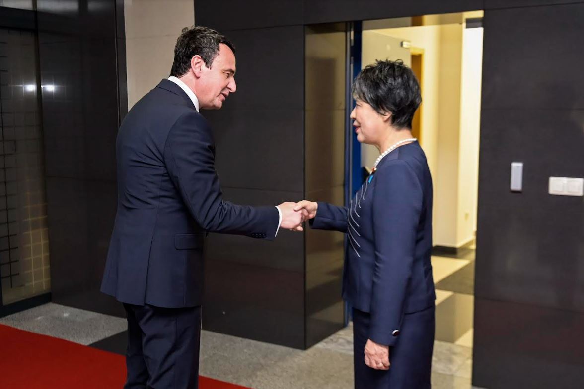 Kurti në takim me ministren japoneze flet për dialogun dhe mundësinë në investime