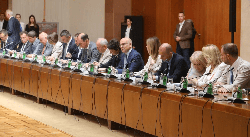 Debat publik në Serbi për mundësitë e përdorimit të energjisë bërthamore