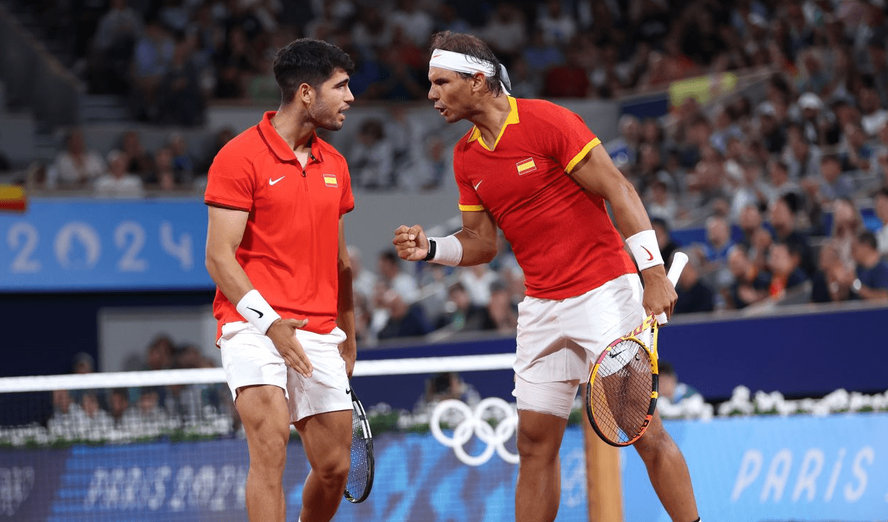 “Nadalcaraz” fitojnë ndeshjen e parë në tenis në “Paris 2024”