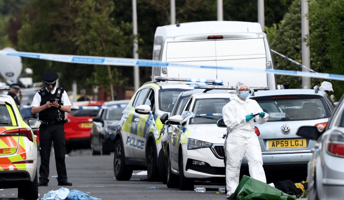 Dy fëmijë të vrarë nga sulmi me thikë në Angli