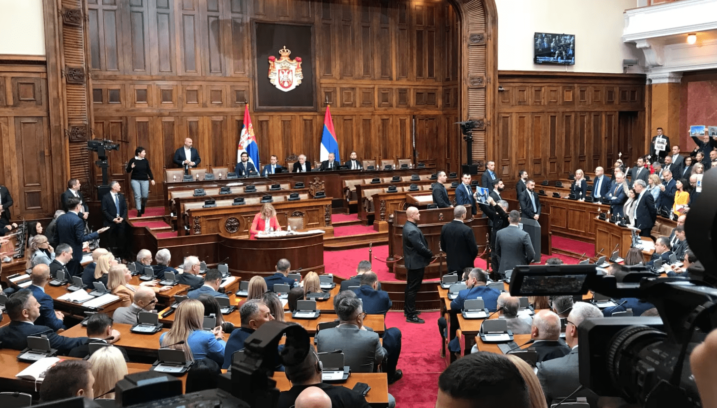 Kuvendi i Serbisë e miraton Deklaratën e “Kuvendit gjithëserb”