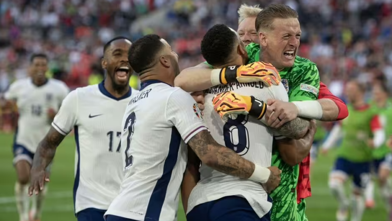 Para ndeshjes gjysmëfinale, mediat spanjolle dhe holandeze tallen me Anglinë