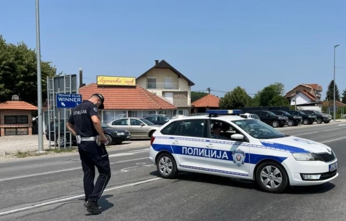Vrasësi i policit në Serbi është vrarë, thotë Daçiq
