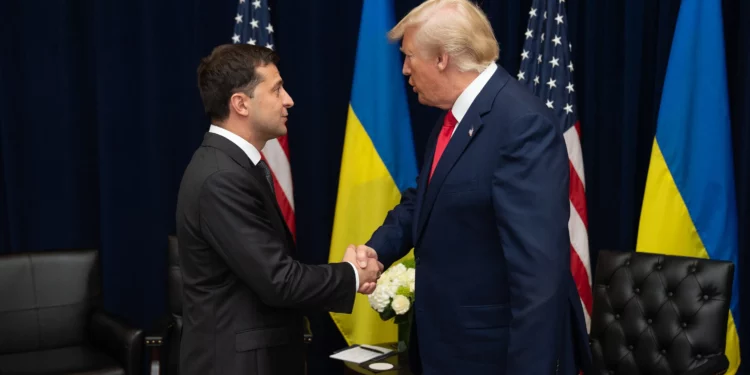 Zelensky thotë se Ukraina do të punojë me Trump nëse ai zgjidhet president
