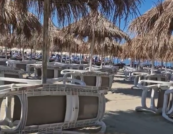 Çmimet e larta kanë ndikuar që plazhi i Durrësit të mbetet “bosh”