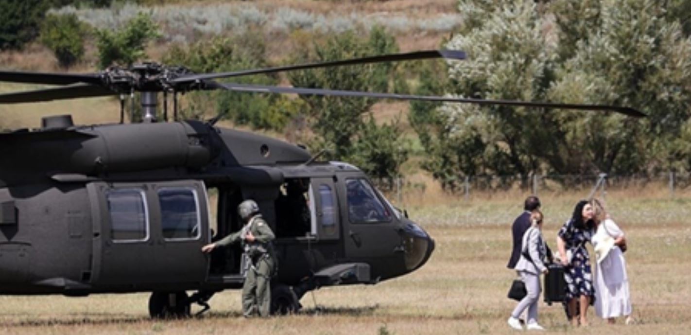 Osmani arrinë në Sinj të Kroacisë, shkon me helikopterin “Black Hawk”