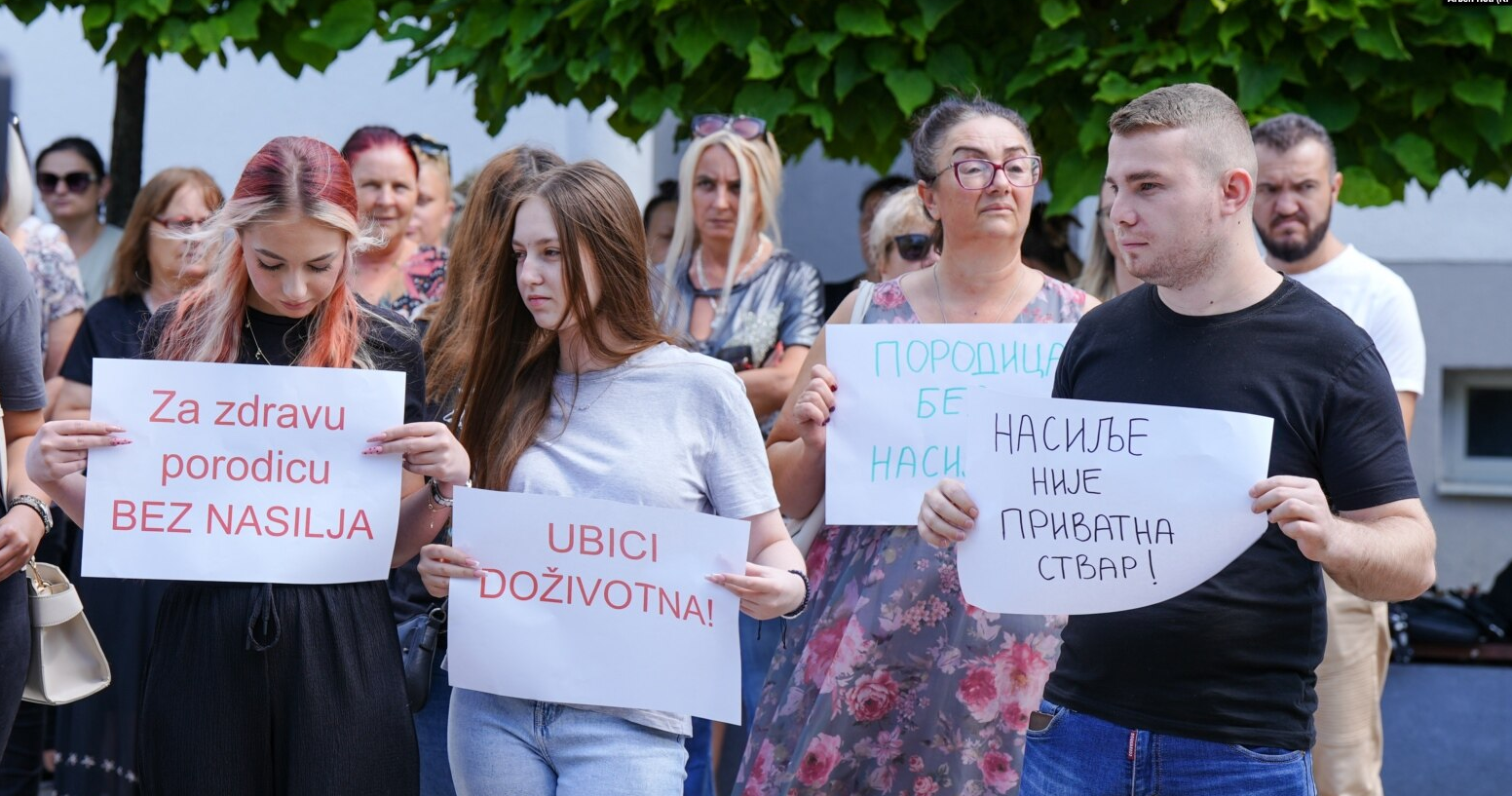 Graçanicë: Protestohet kundër femicidit dhe dhunës ndaj grave