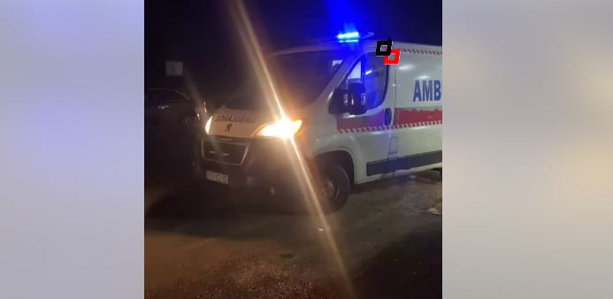 Aksidentohen tri vetura në rrugën Drenas-Komoran, policia jep detaje