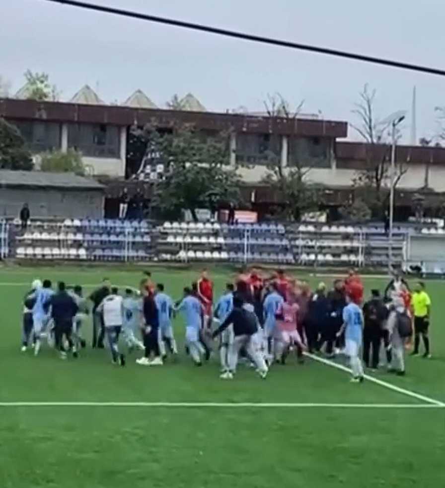 Përleshje në futbollin kosovar, katër futbollist të Gjilanit përfundojnë në spital